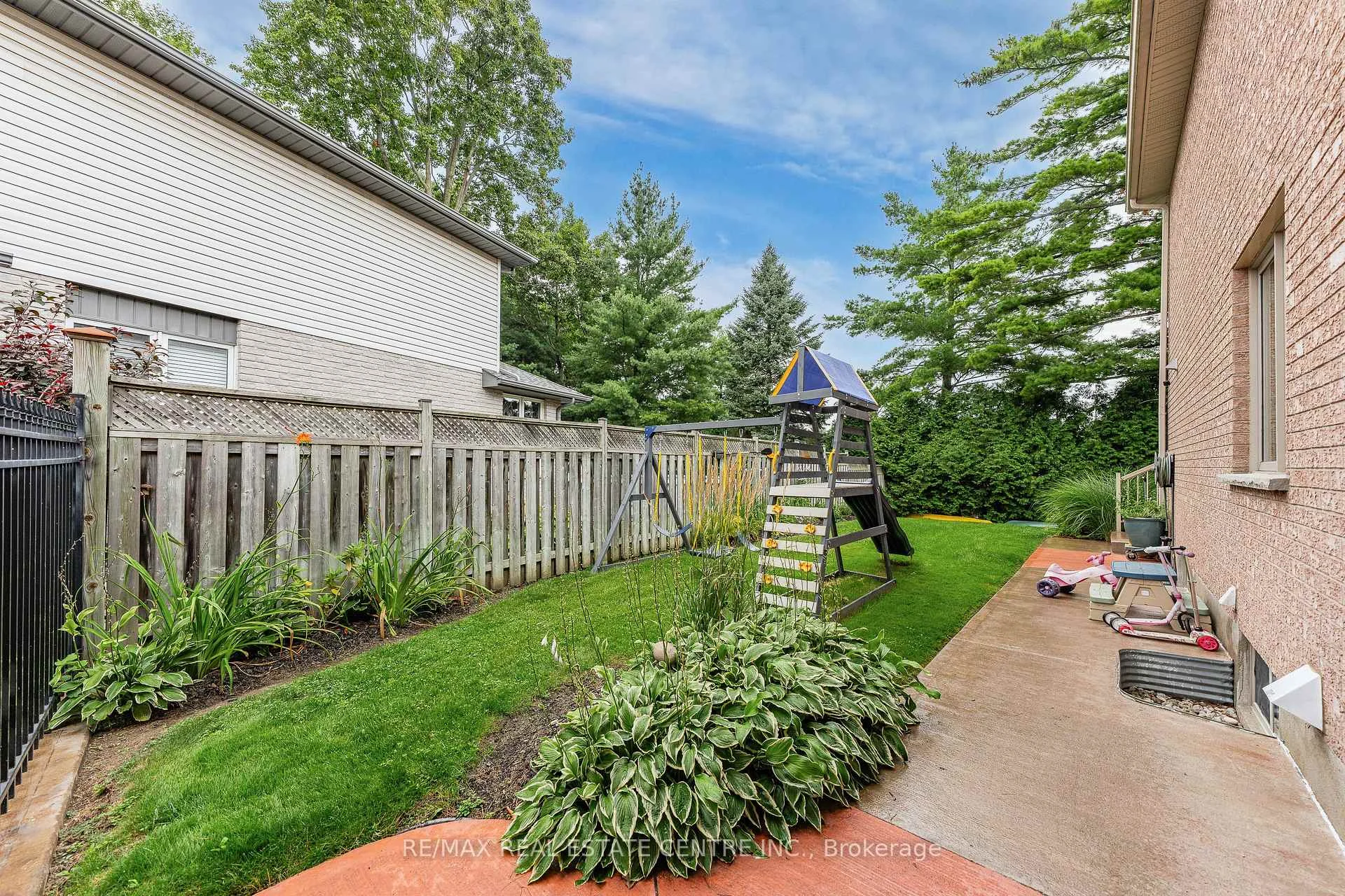 Photo 99 of 52 Archwood Crescent, Cambridge, Fiddlesticks — HOMEH