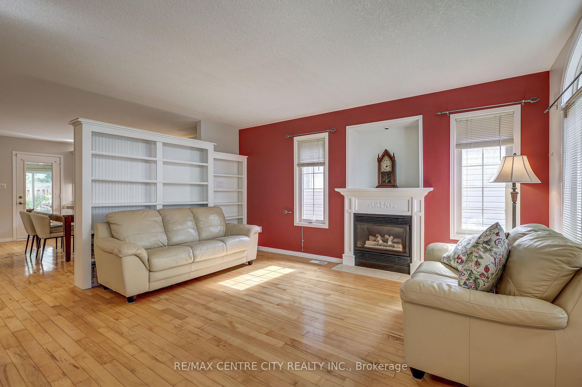 Photo 7 of 24 Schreyer Drive, St. Thomas — HOMEH