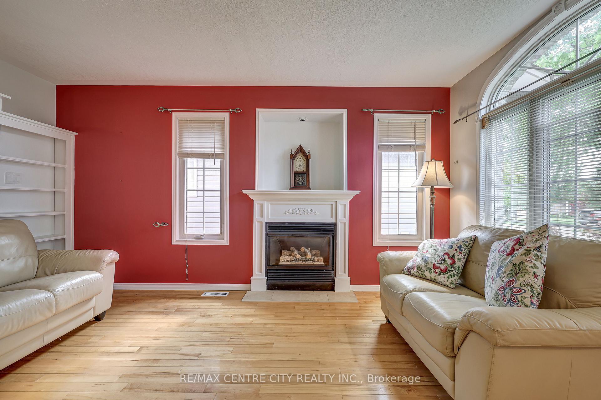 Photo 8 of 24 Schreyer Drive, St. Thomas — HOMEH