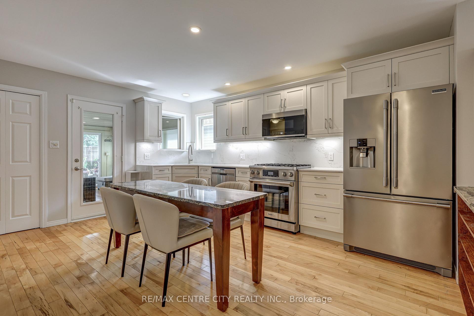 Photo 13 of 24 Schreyer Drive, St. Thomas — HOMEH
