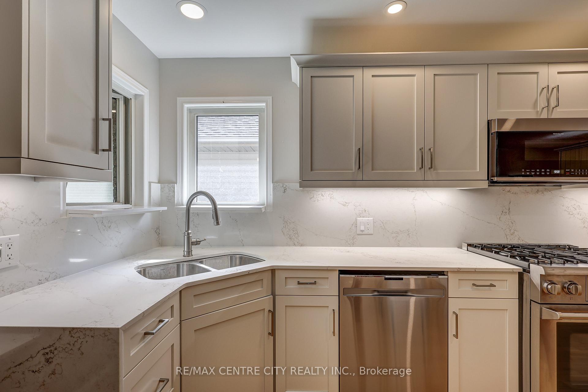 Photo 18 of 24 Schreyer Drive, St. Thomas — HOMEH