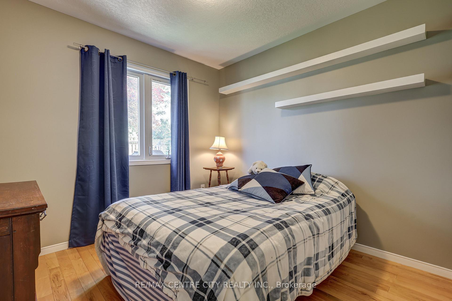 Photo 22 of 24 Schreyer Drive, St. Thomas — HOMEH
