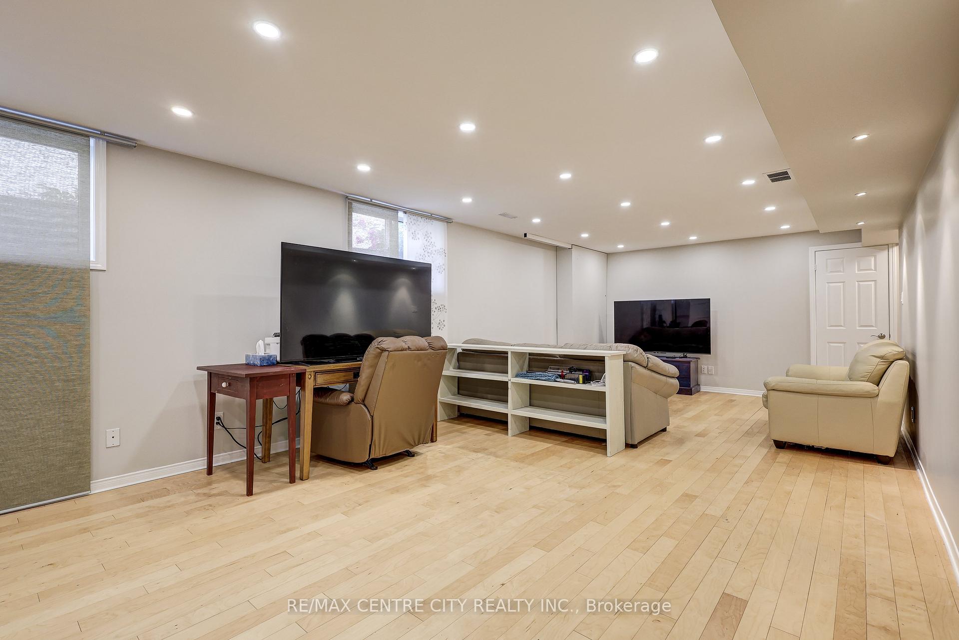 Photo 34 of 24 Schreyer Drive, St. Thomas — HOMEH