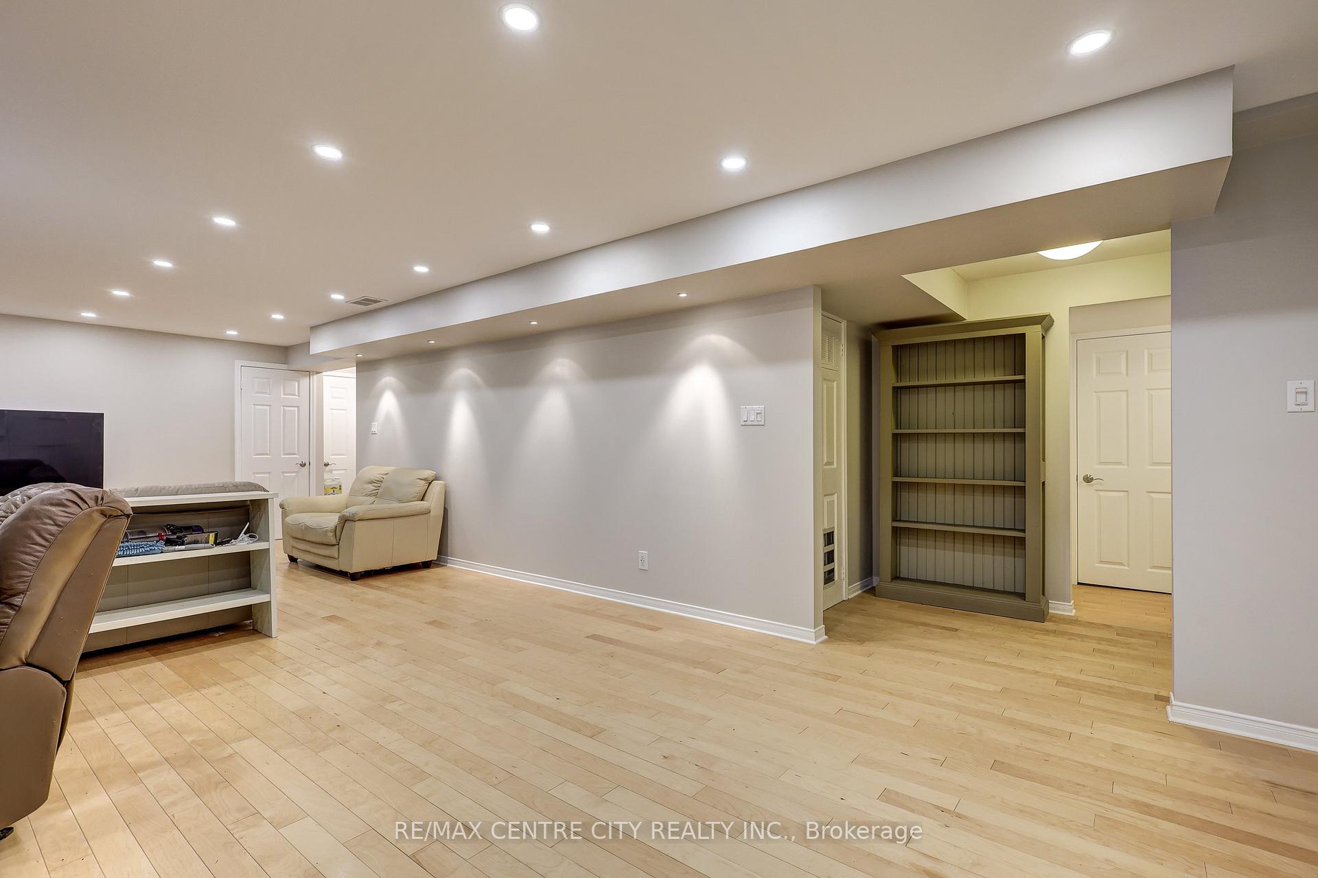 Photo 35 of 24 Schreyer Drive, St. Thomas — HOMEH