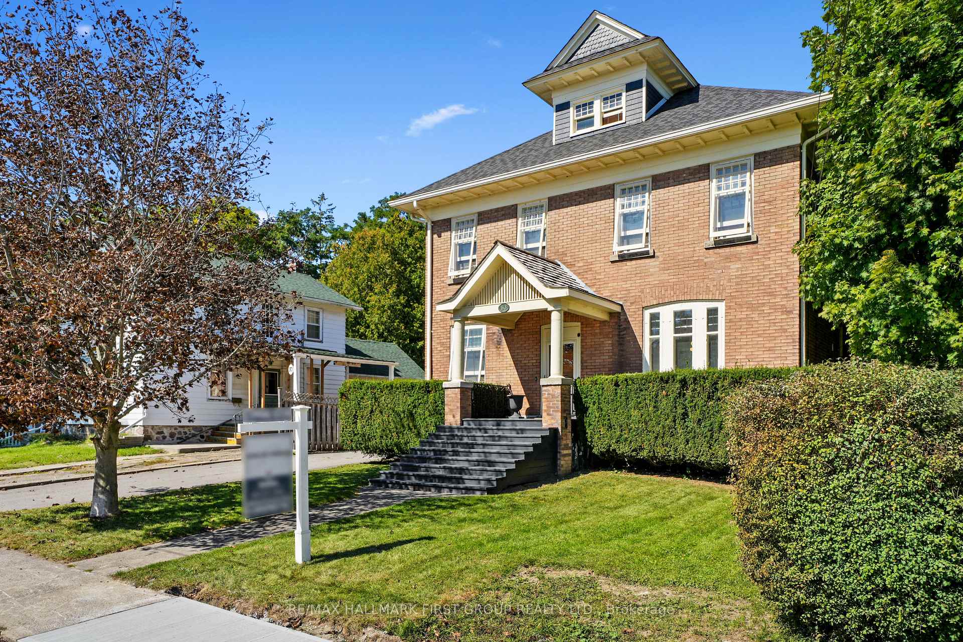 Photo of 63 King Street E