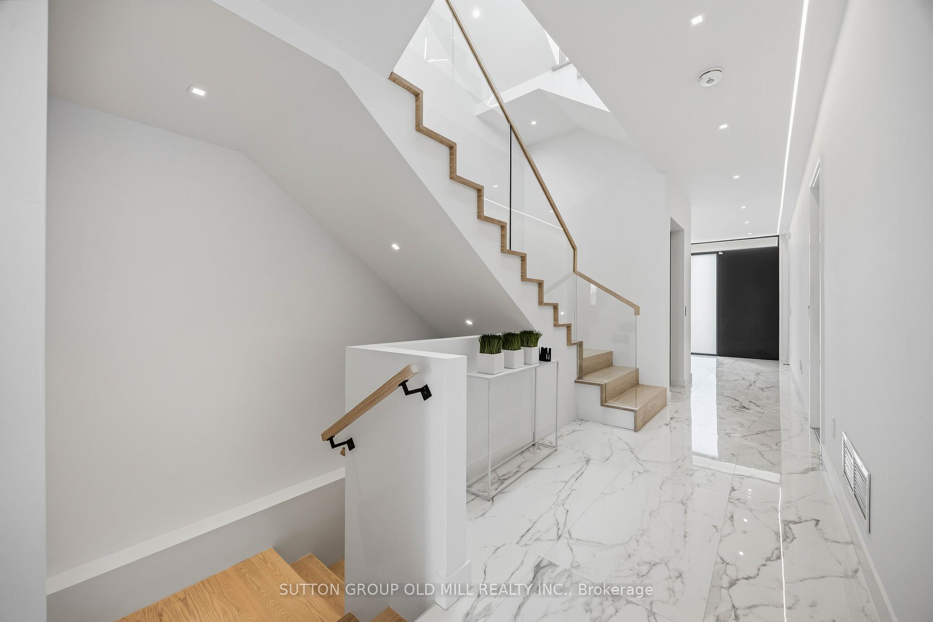 Photo 4 of 89 Regal Road, Toronto, Corso Italia-Davenport — HOMEH