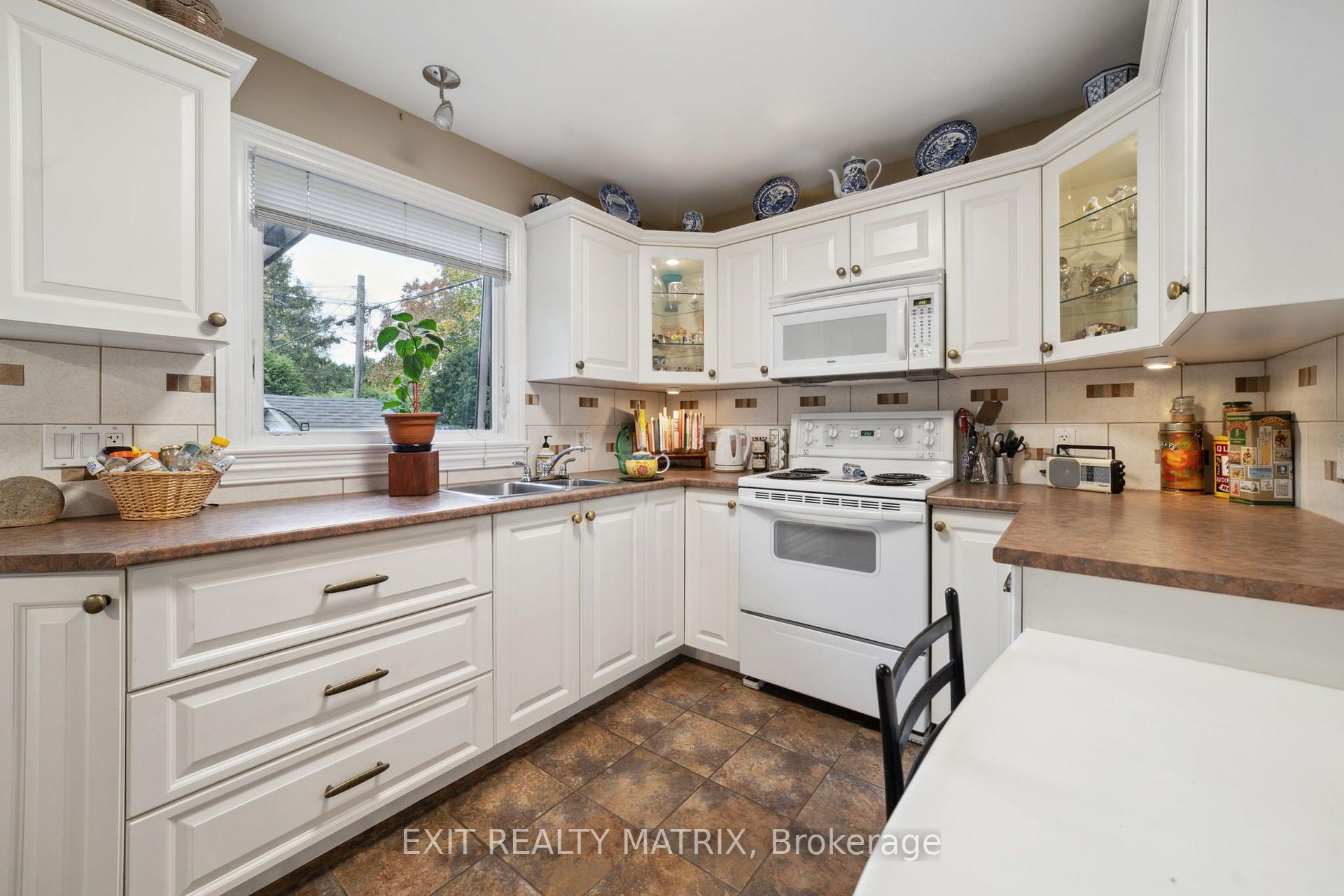 Photo 31 of 1866 Lenester Avenue, Ottawa, McKellar Heights/Glabar Park — HOMEH