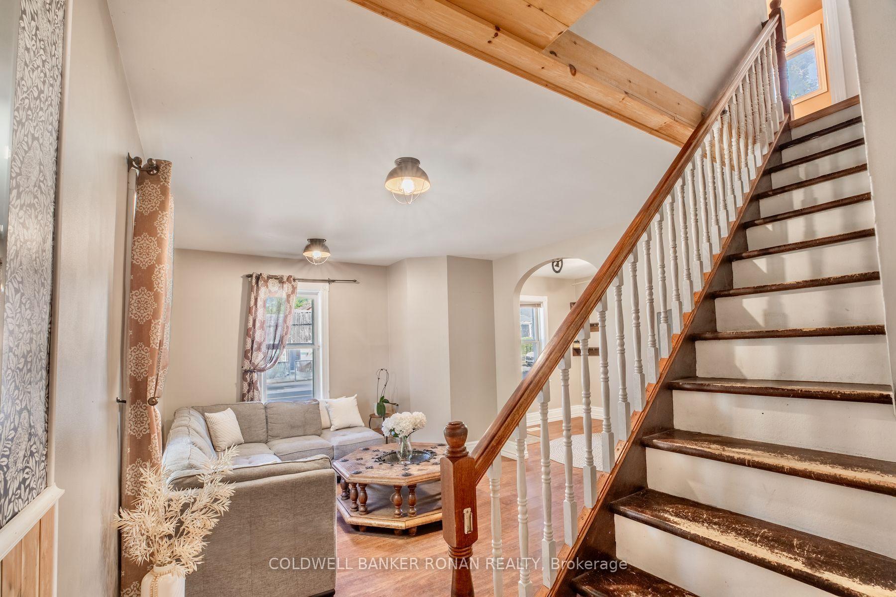 Photo 15 of 8121 Main Street, Adjala-Tosorontio, Everett — HOMEH