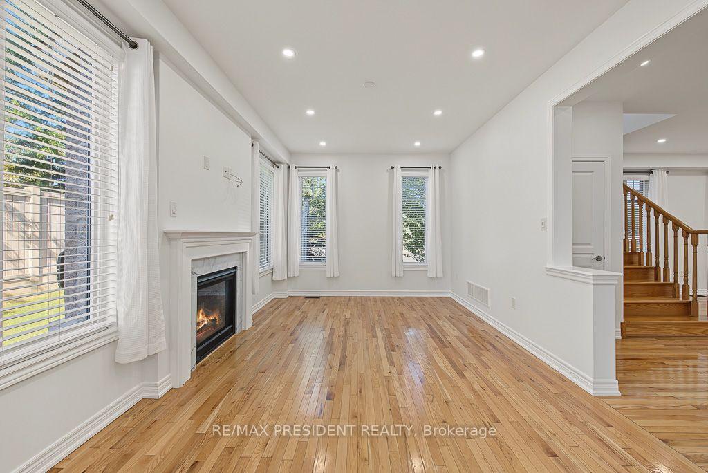 Photo 10 of 2 Archville Street, Brampton, Credit Valley — HOMEH