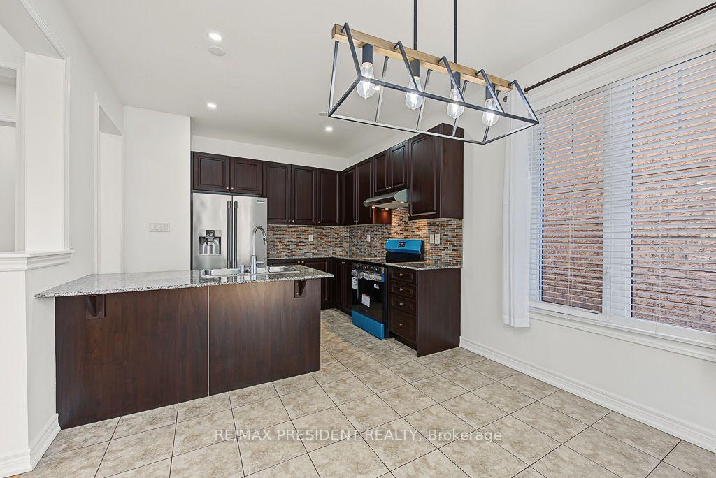 Photo 14 of 2 Archville Street, Brampton, Credit Valley — HOMEH