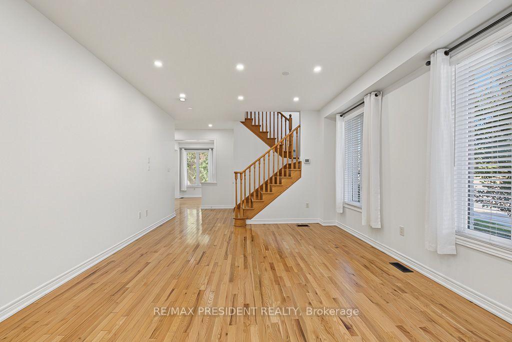 Photo 20 of 2 Archville Street, Brampton, Credit Valley — HOMEH