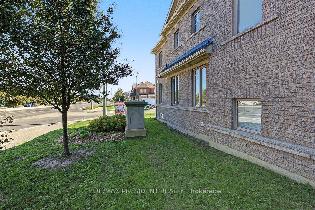 Photo 54 of 2 Archville Street, Brampton, Credit Valley — HOMEH