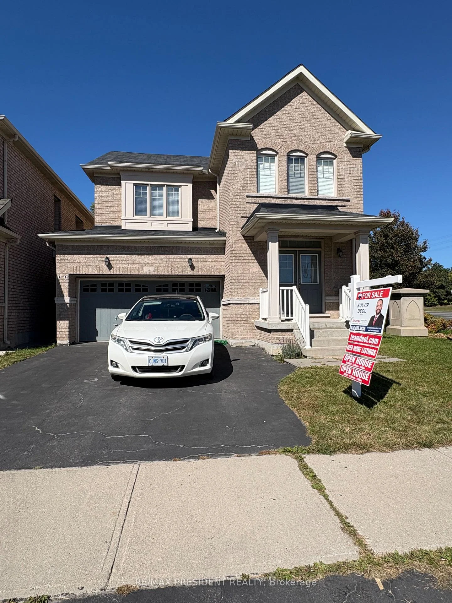 Photo 5 of 2 Archville Street, Brampton, Credit Valley — HOMEH