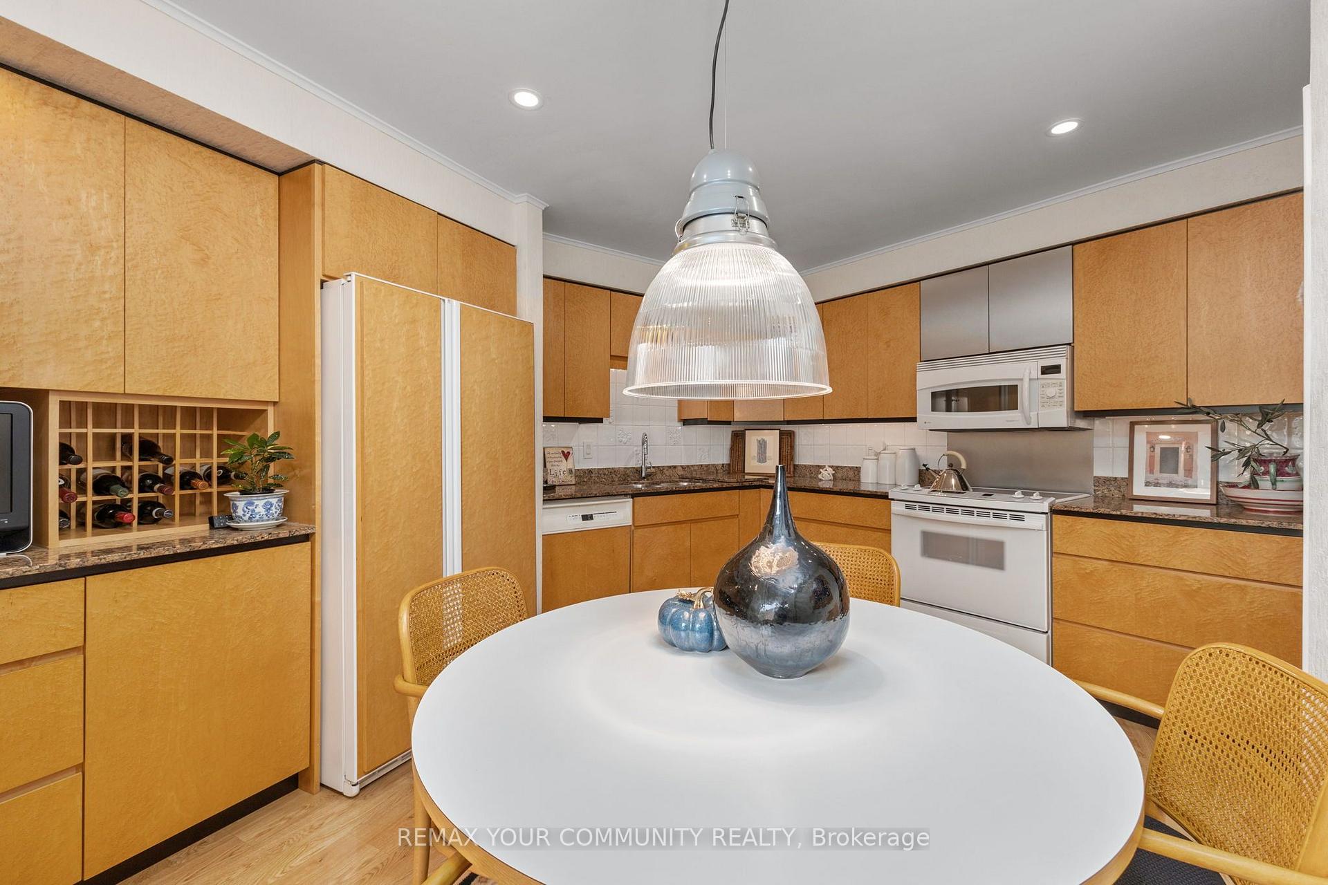 Photo 14 of 26 Quail Valley Drive, Markham, German Mills — HOMEH