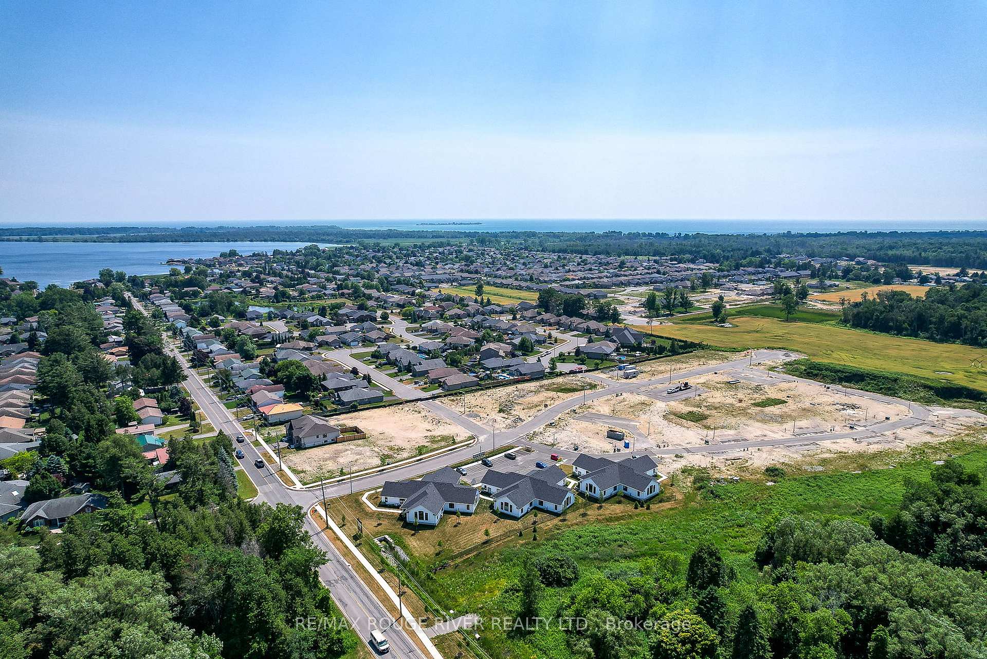 Photo 28 of Unit 403, 14 Meadowcreek Drive, Brighton — HOMEH