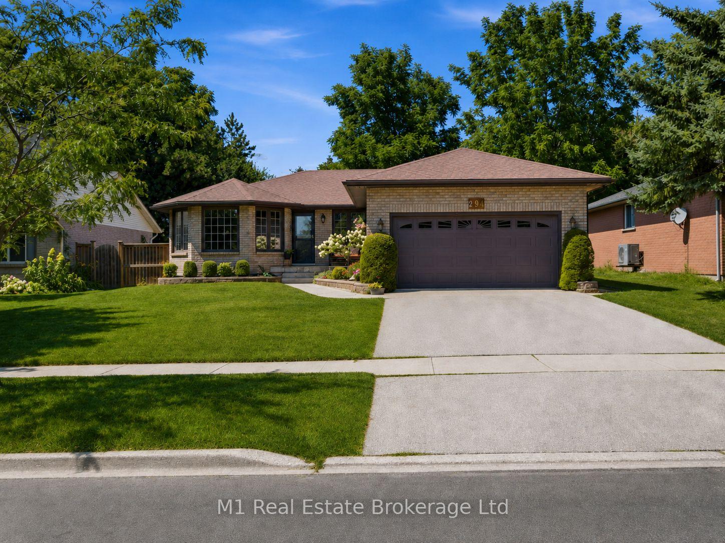 Photo 2 of 294 Colborne Street, Centre Wellington, Elora/Salem — HOMEH