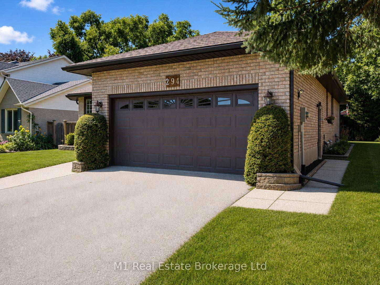 Photo 5 of 294 Colborne Street, Centre Wellington, Elora/Salem — HOMEH