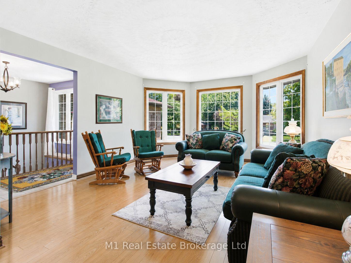 Photo 11 of 294 Colborne Street, Centre Wellington, Elora/Salem — HOMEH