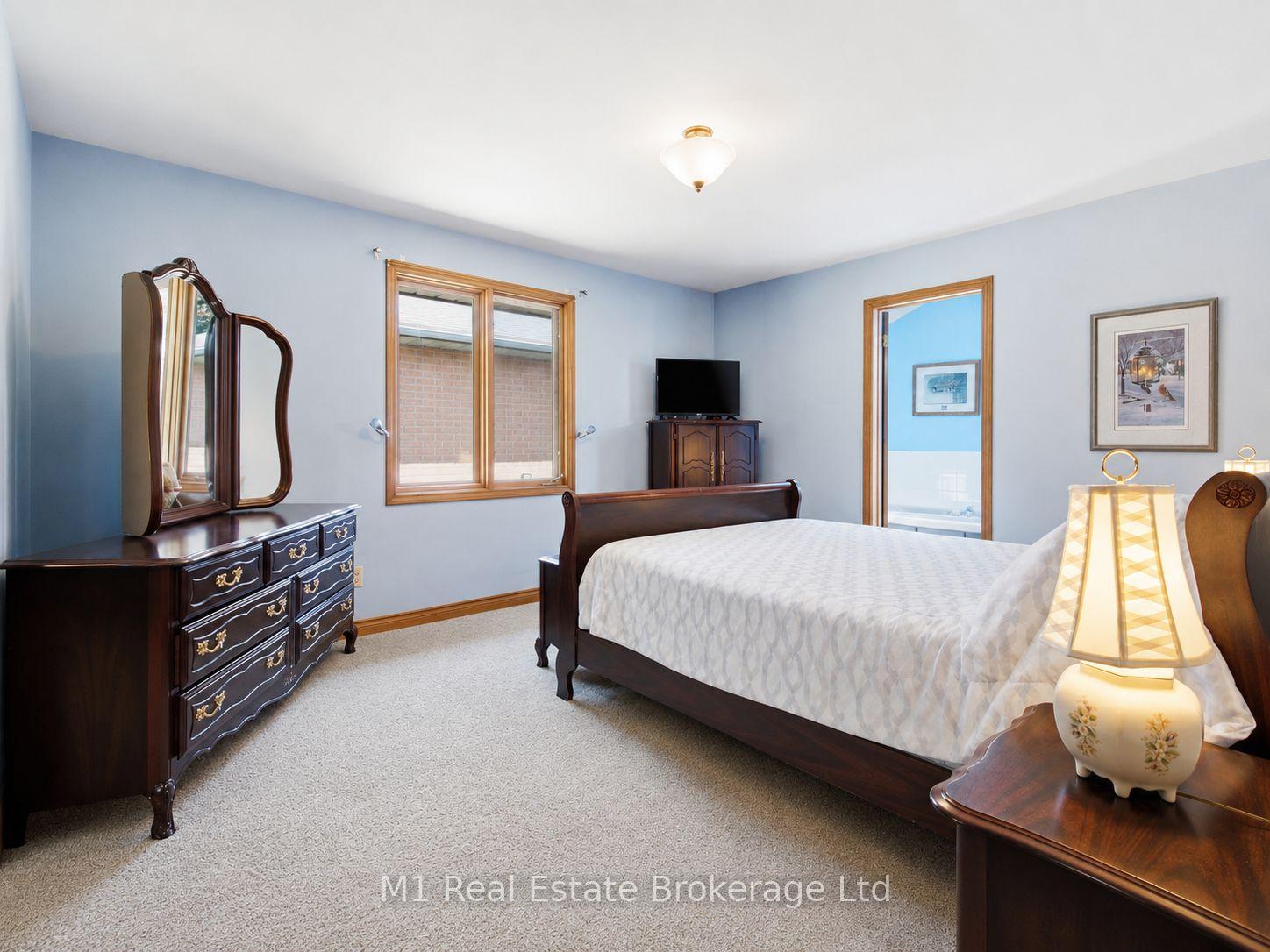 Photo 20 of 294 Colborne Street, Centre Wellington, Elora/Salem — HOMEH