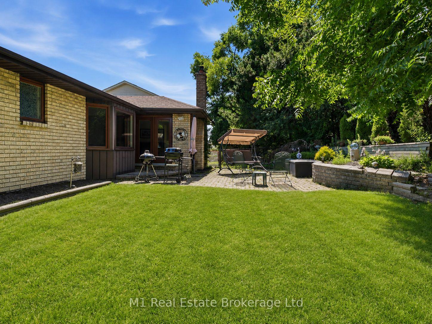 Photo 38 of 294 Colborne Street, Centre Wellington, Elora/Salem — HOMEH