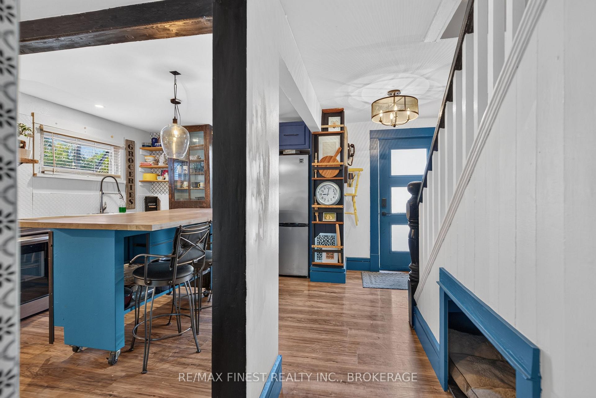 Photo 12 of 387 Nelson Street, Kingston, East of Sir John A. Blvd — HOMEH