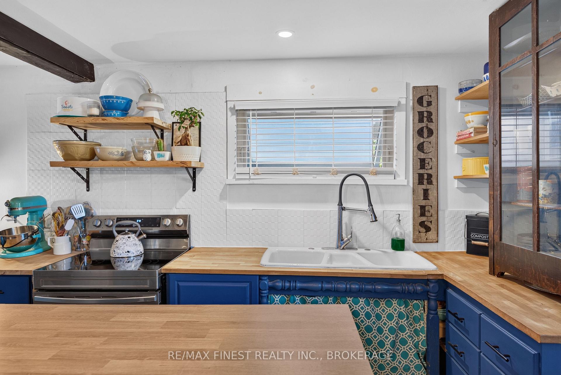 Photo 15 of 387 Nelson Street, Kingston, East of Sir John A. Blvd — HOMEH