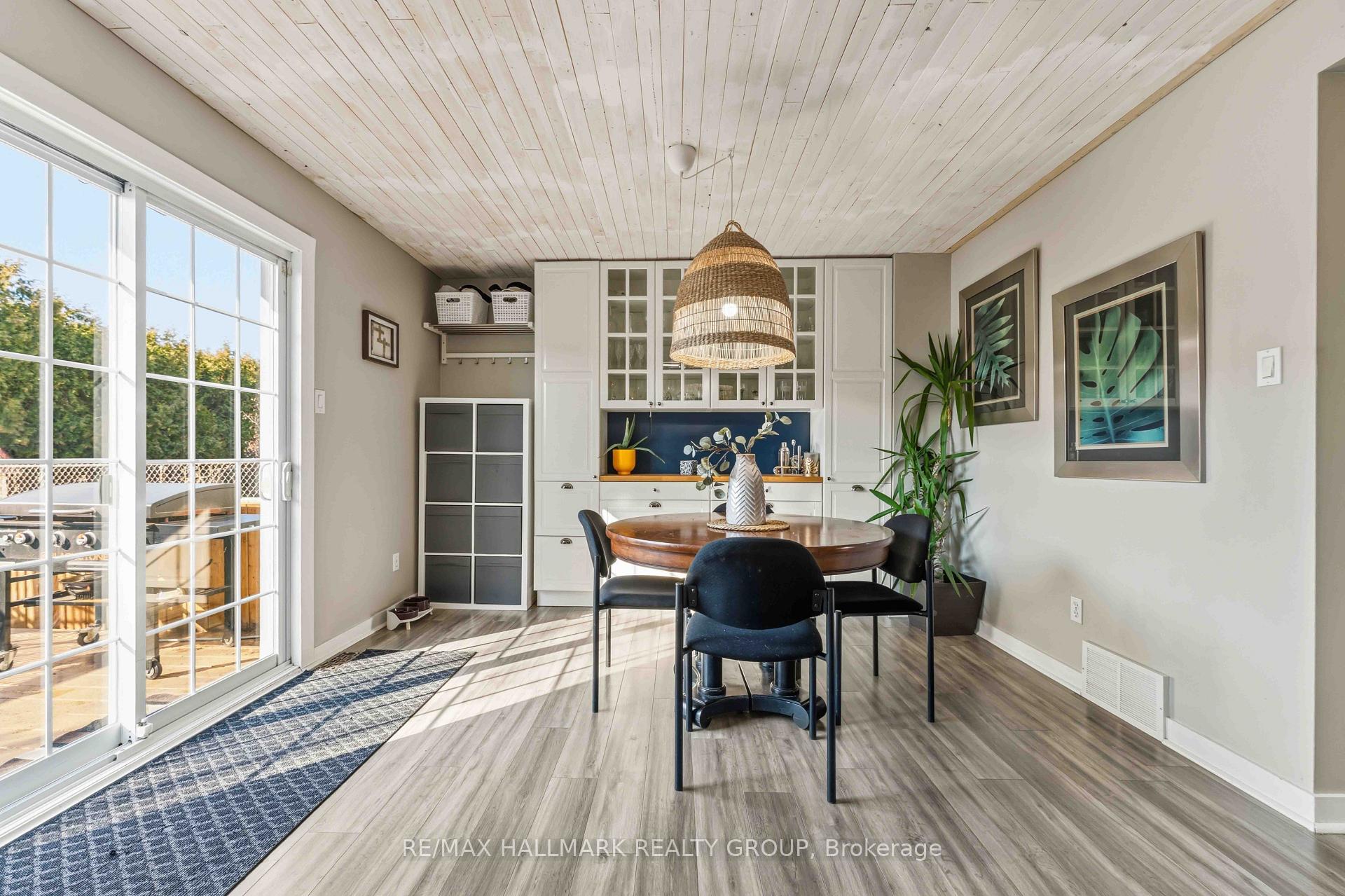 Photo 12 of 1091 Burgundy Lane, Ottawa, Convent Glen — HOMEH
