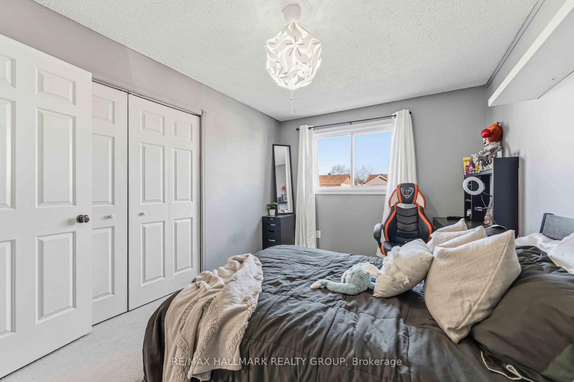 Photo 22 of 1091 Burgundy Lane, Ottawa, Convent Glen — HOMEH