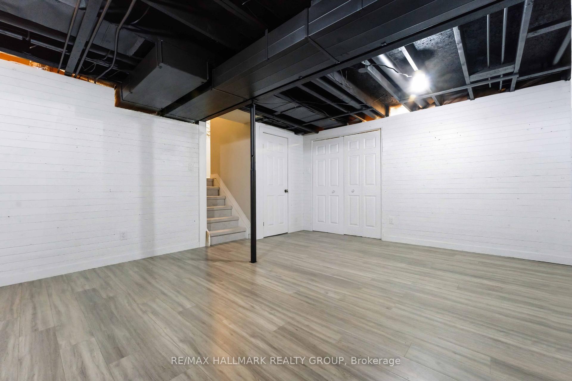 Photo 33 of 1091 Burgundy Lane, Ottawa, Convent Glen — HOMEH