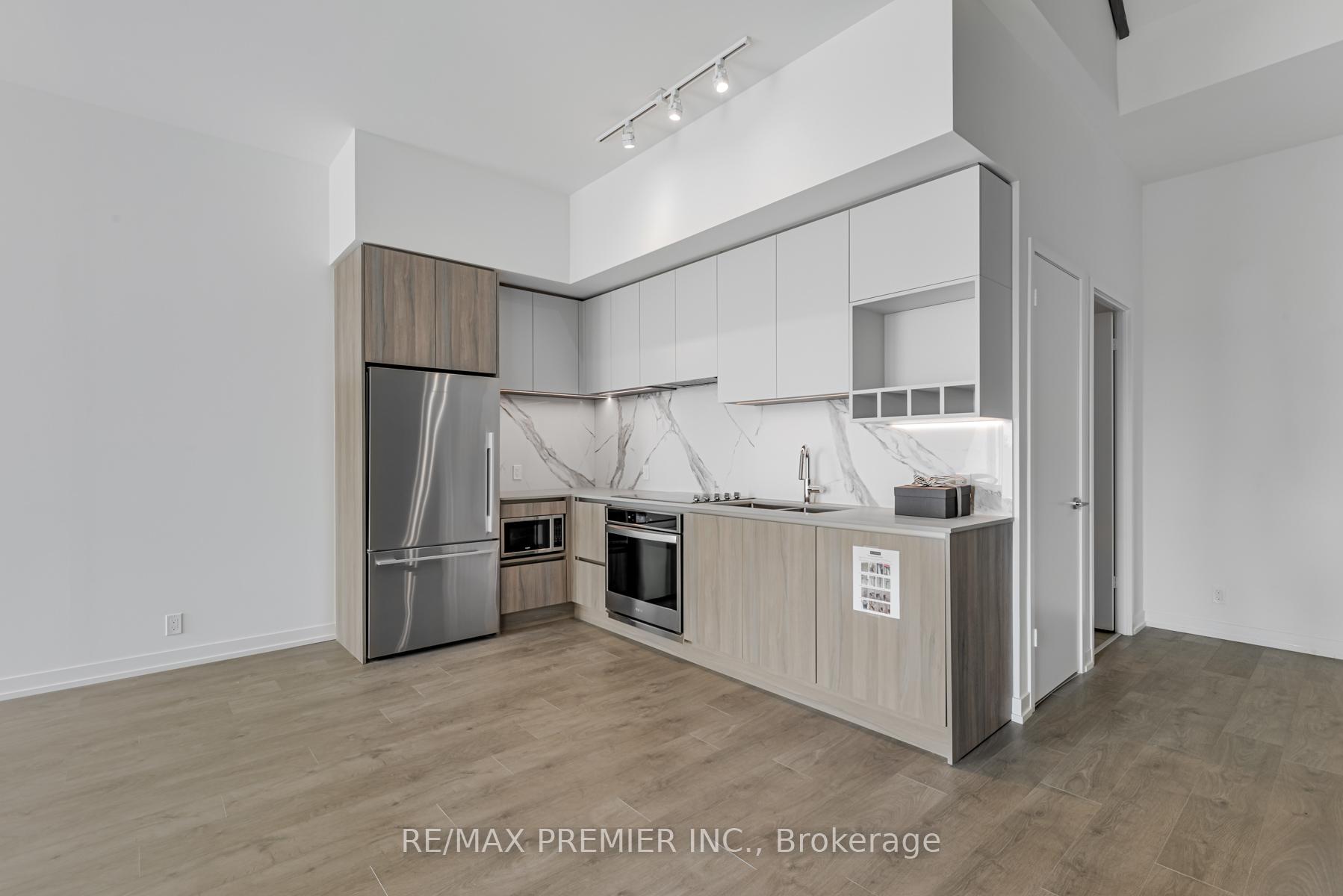 Photo 4 of Unit Th17, 7 Buttermill Avenue, Vaughan, Vaughan Corporate Centre — HOMEH