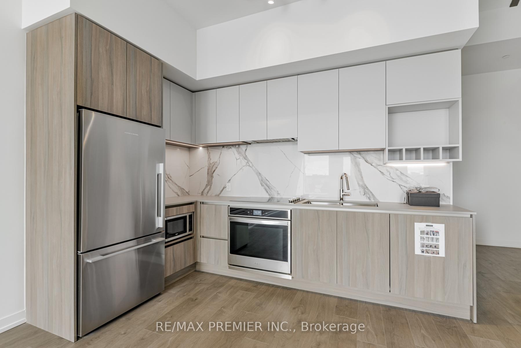 Photo 6 of Unit Th17, 7 Buttermill Avenue, Vaughan, Vaughan Corporate Centre — HOMEH
