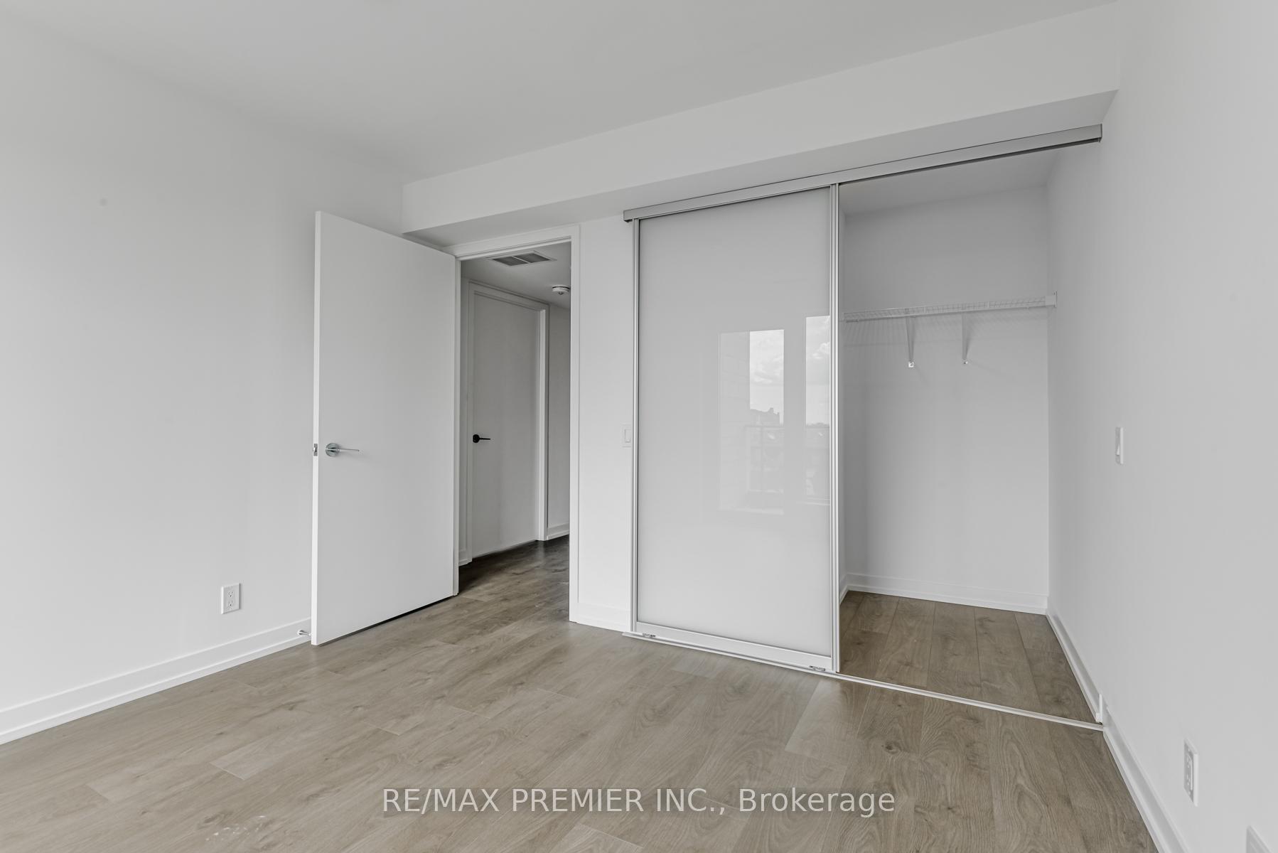 Photo 19 of Unit Th17, 7 Buttermill Avenue, Vaughan, Vaughan Corporate Centre — HOMEH