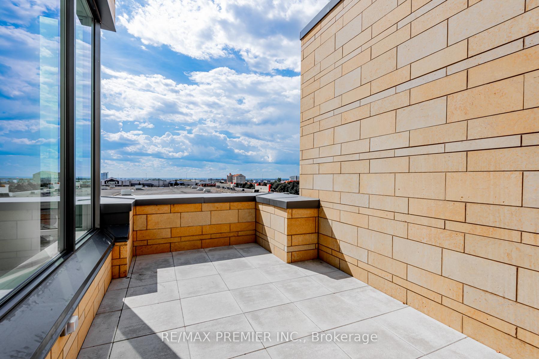 Photo 25 of Unit Th17, 7 Buttermill Avenue, Vaughan, Vaughan Corporate Centre — HOMEH