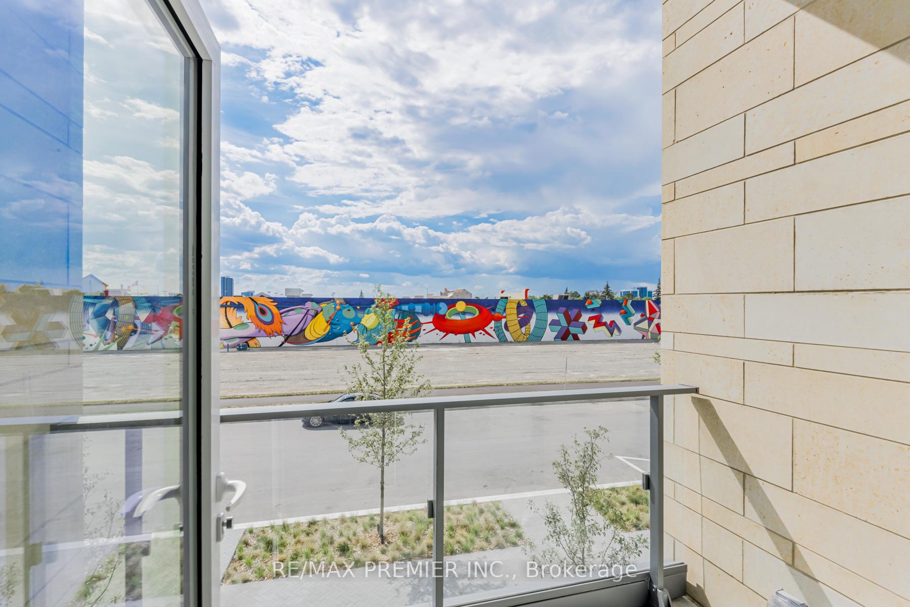 Photo 27 of Unit Th17, 7 Buttermill Avenue, Vaughan, Vaughan Corporate Centre — HOMEH