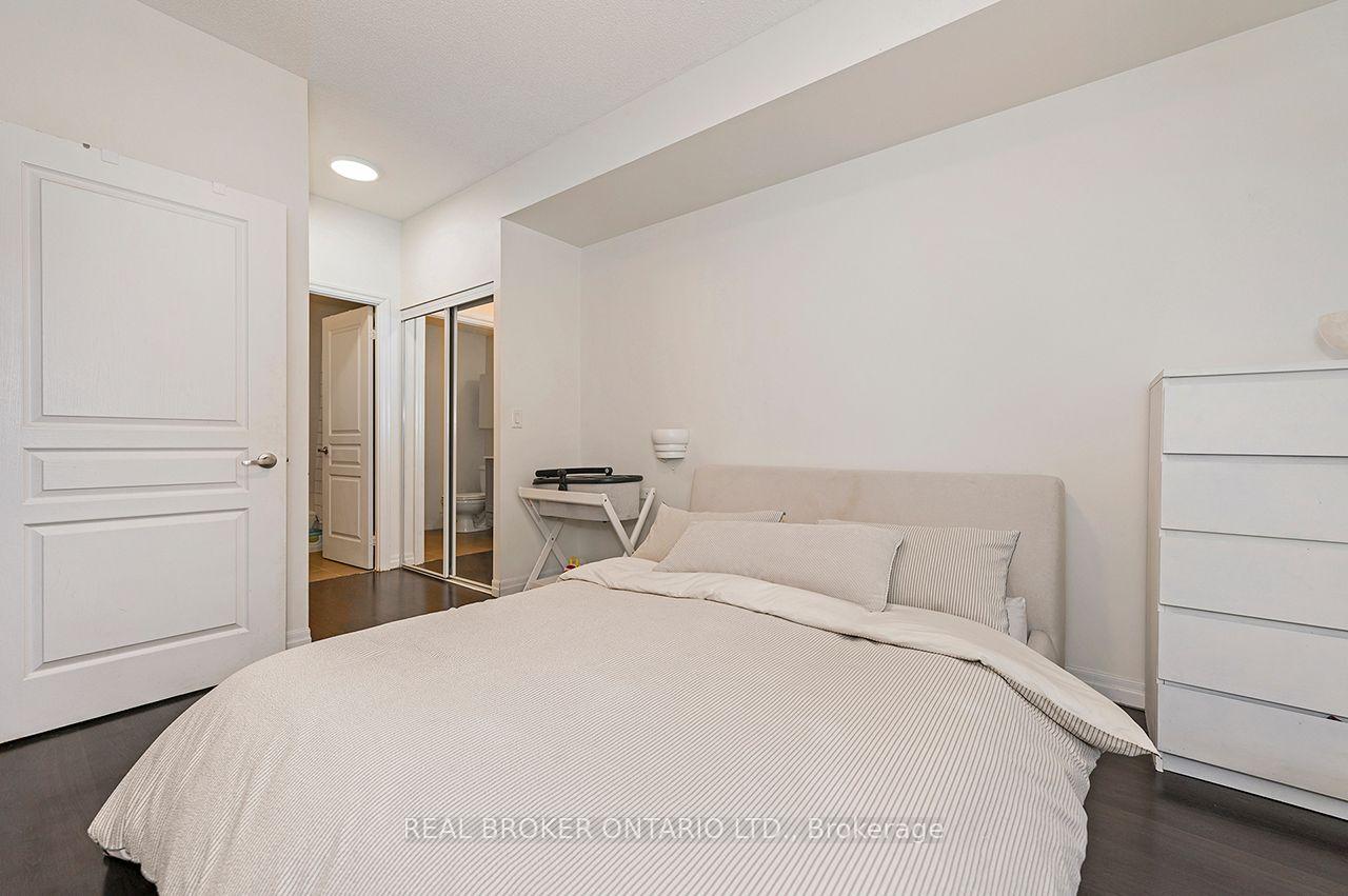 Photo 17 of Unit 403, 1940 Ironstone Drive, Burlington, Uptown — HOMEH