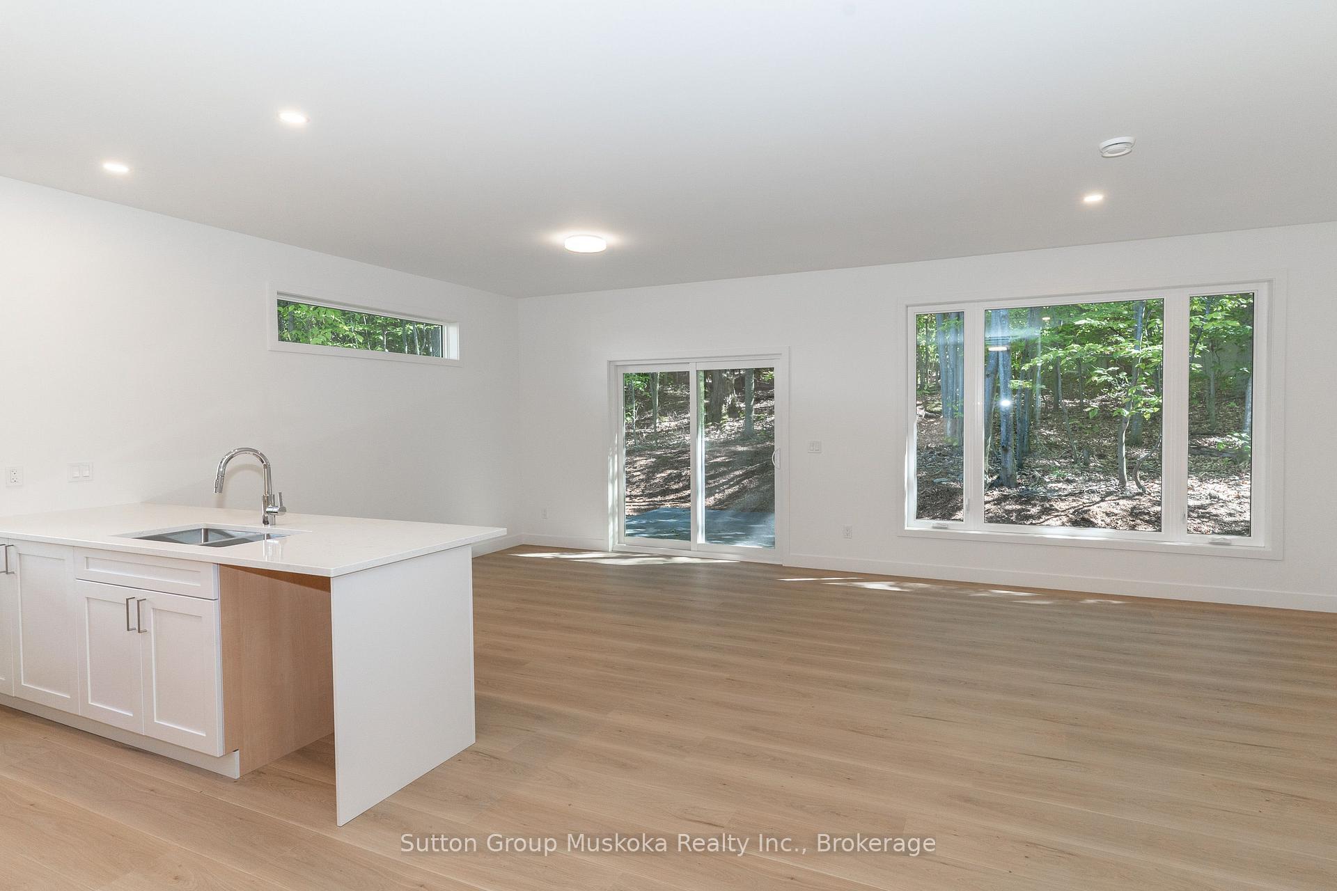 Photo 6 of 33 Shaw Crescent, Huntsville, Chaffey — HOMEH