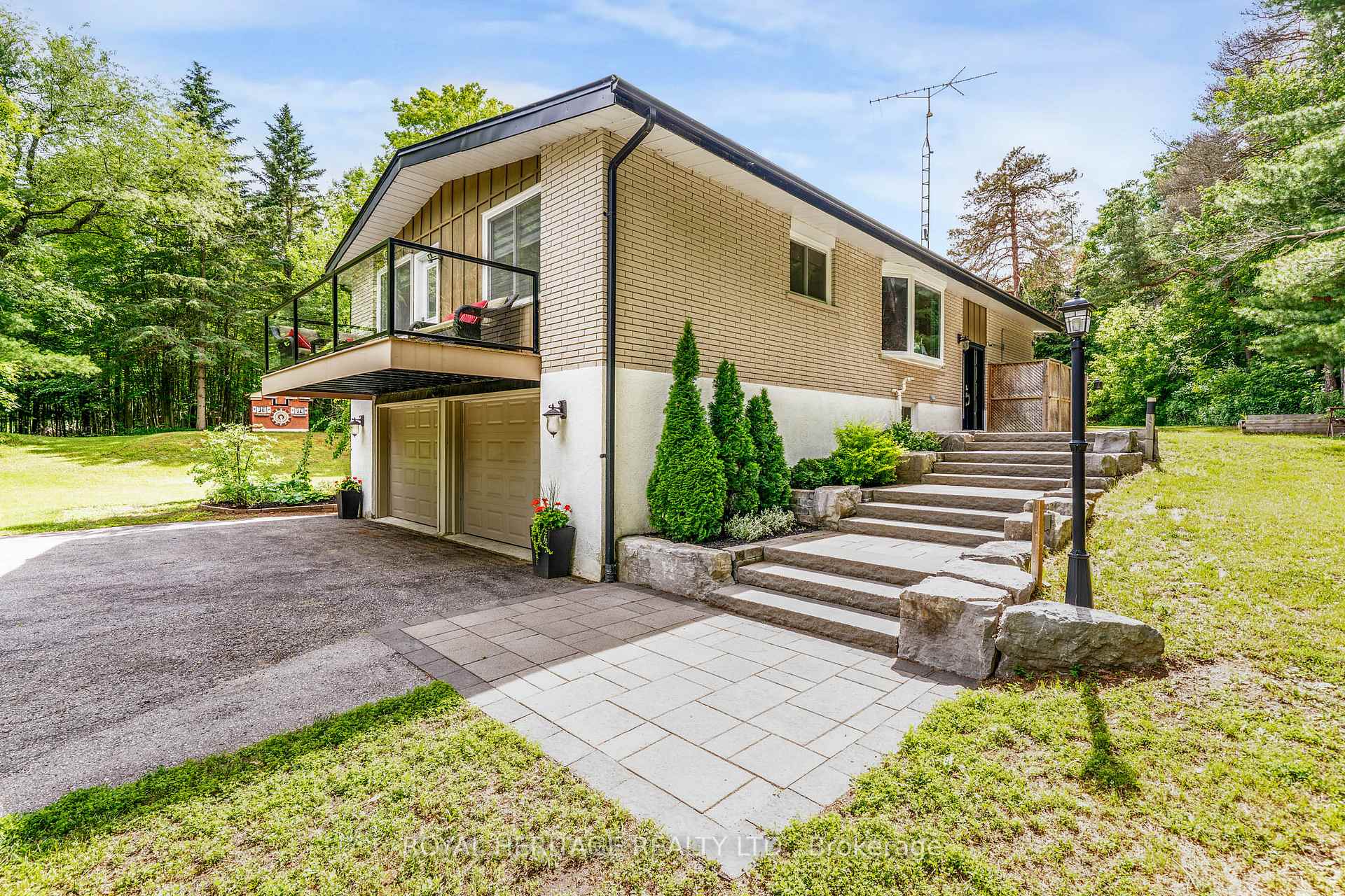 Photo 6 of 5260 Coronation Road, Whitby, Rural Whitby — HOMEH