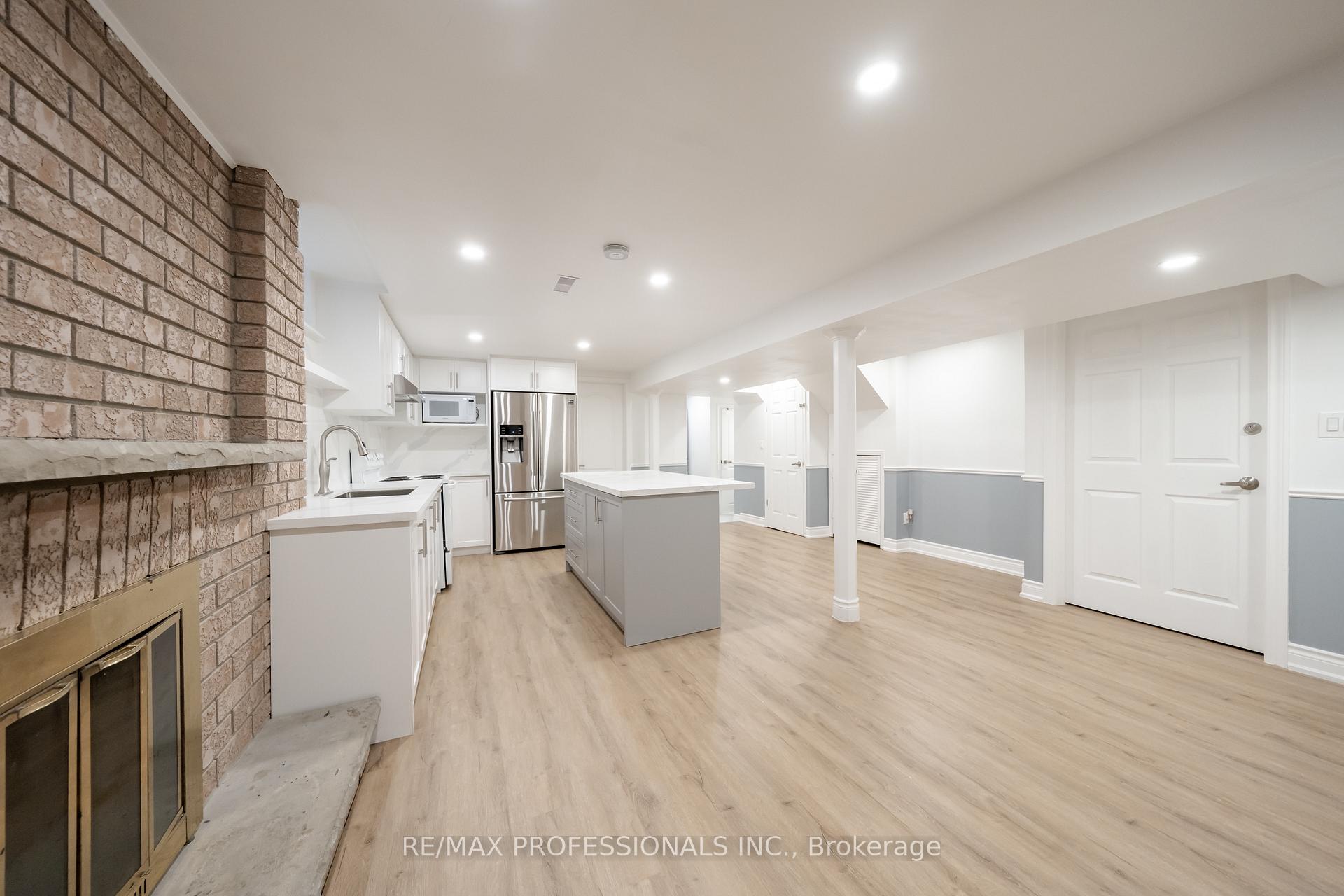 Photo 8 of Unit Lower Suite, 24 Keefer Court, Vaughan, Brownridge — HOMEH