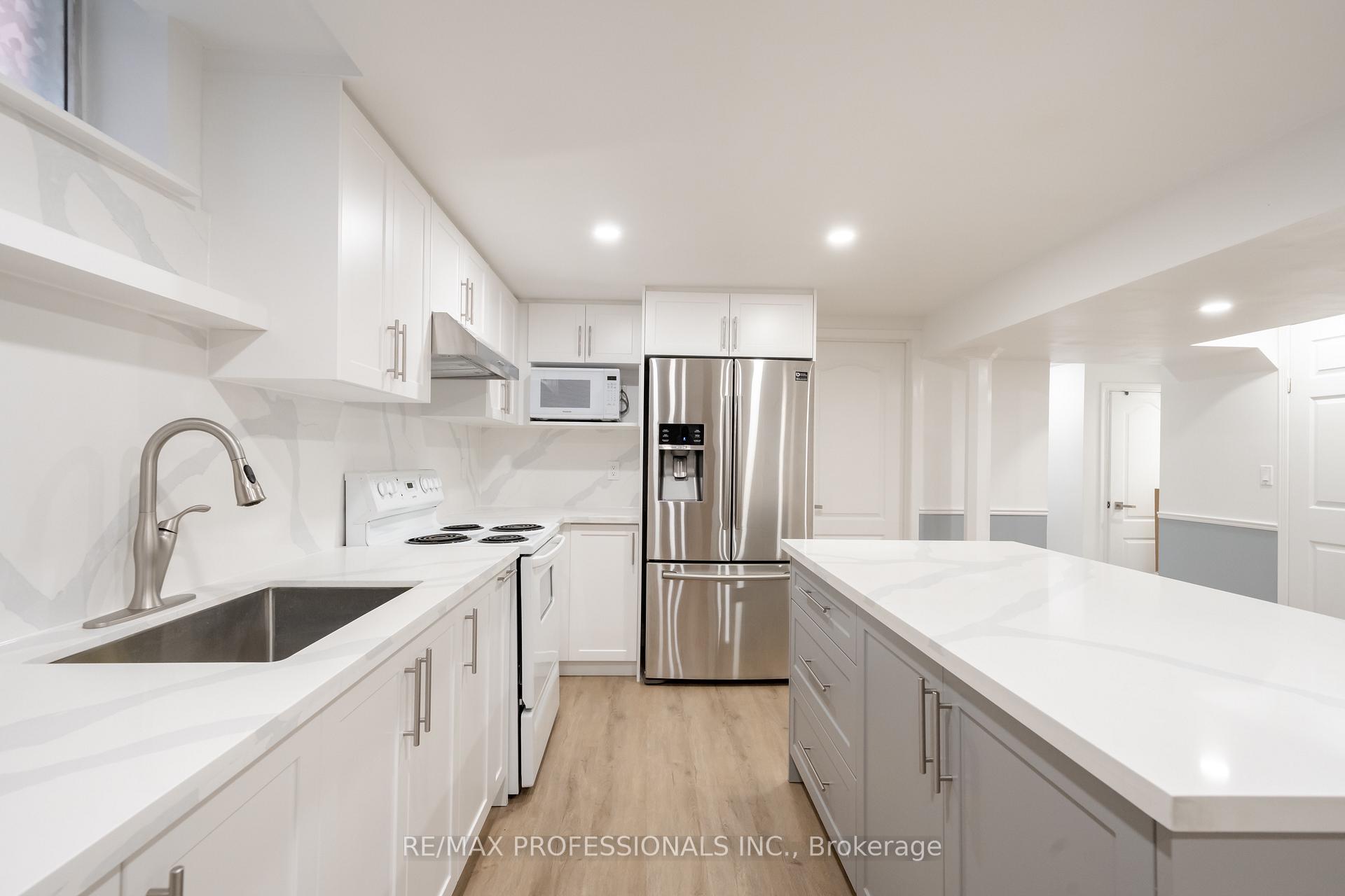 Photo 11 of Unit Lower Suite, 24 Keefer Court, Vaughan, Brownridge — HOMEH
