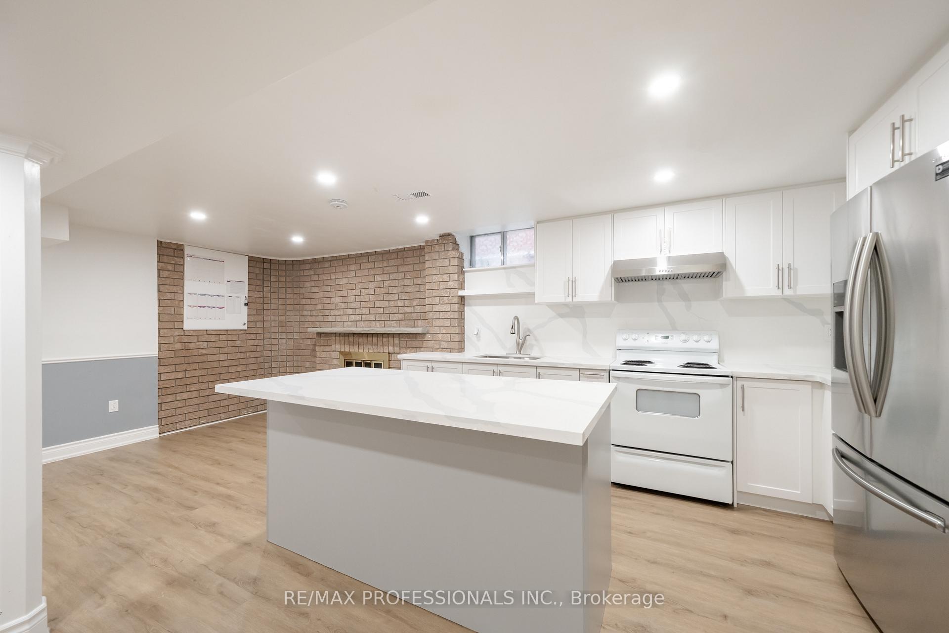Photo 14 of Unit Lower Suite, 24 Keefer Court, Vaughan, Brownridge — HOMEH