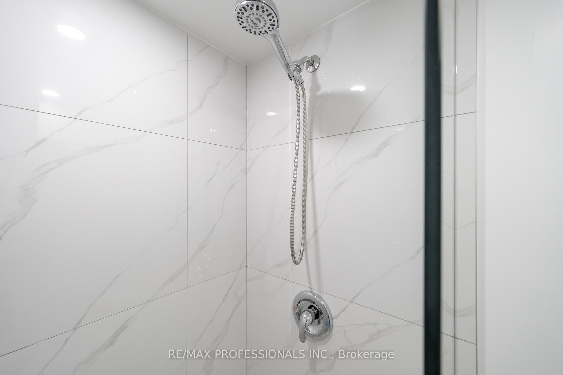 Photo 20 of Unit Lower Suite, 24 Keefer Court, Vaughan, Brownridge — HOMEH
