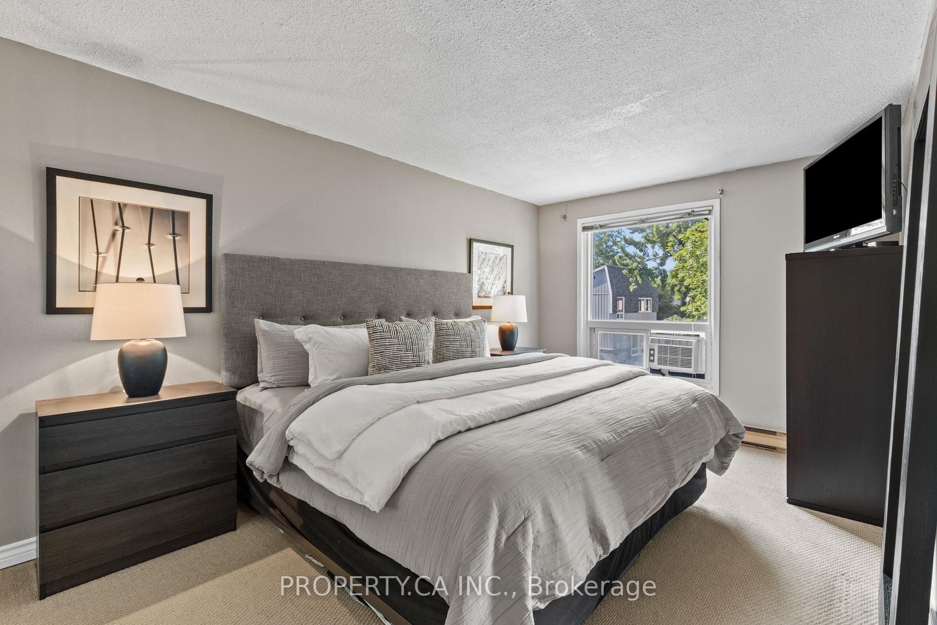 Photo 16 of 37 Gladstone Square, Brampton, Northgate — HOMEH