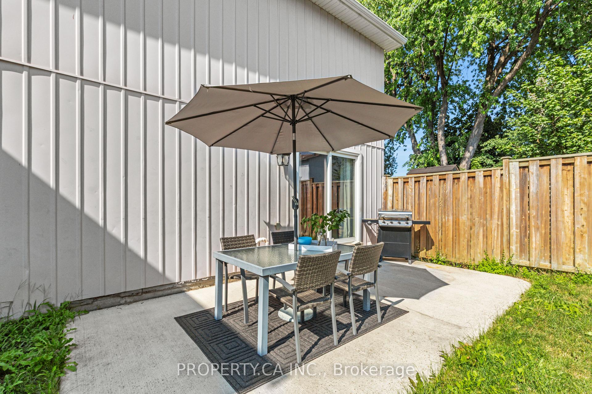 Photo 25 of 37 Gladstone Square, Brampton, Northgate — HOMEH
