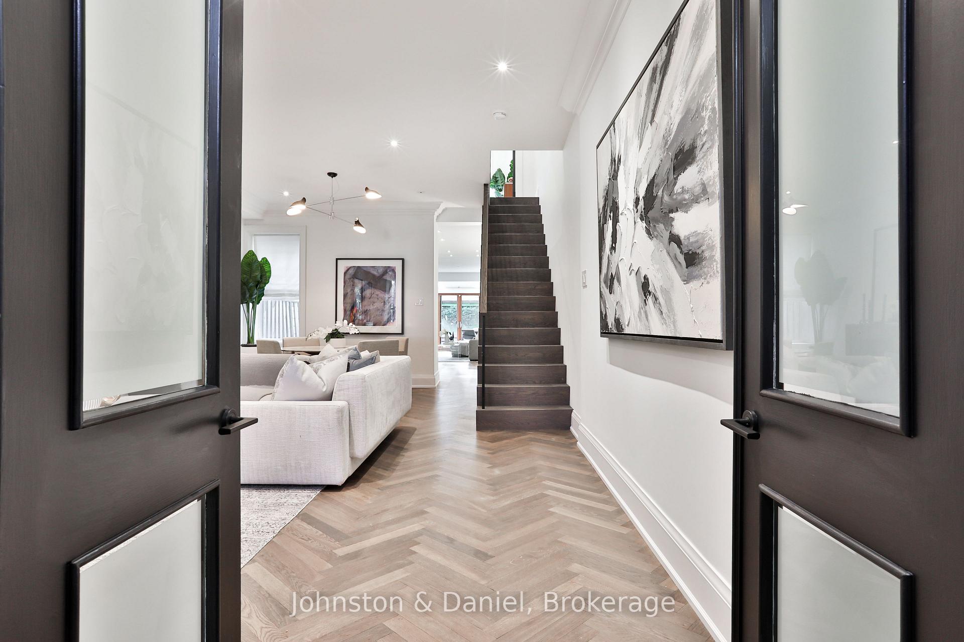 Photo 3 of 69 Sullivan Street, Toronto, Kensington-Chinatown — HOMEH