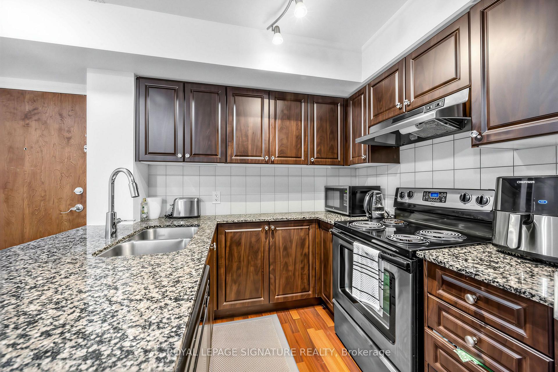 Photo 11 of Unit 322, 60 Fairfax Crescent, Scarborough, Clairlea-Birchmount — HOMEH