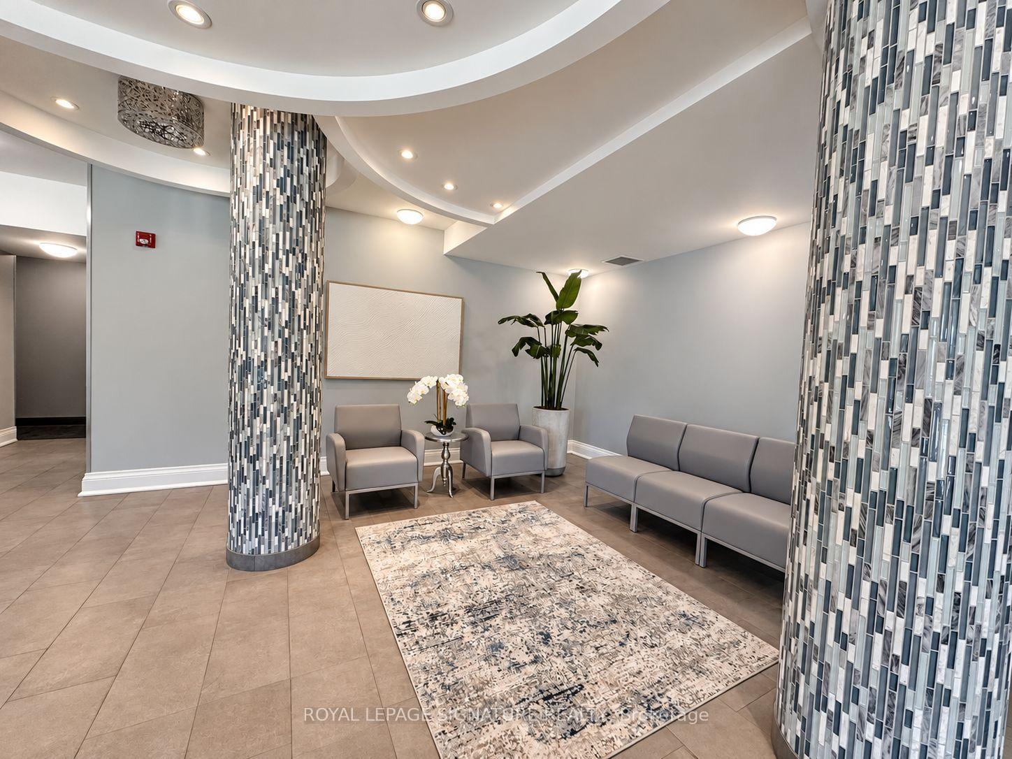 Photo 5 of Unit 322, 60 Fairfax Crescent, Scarborough, Clairlea-Birchmount — HOMEH