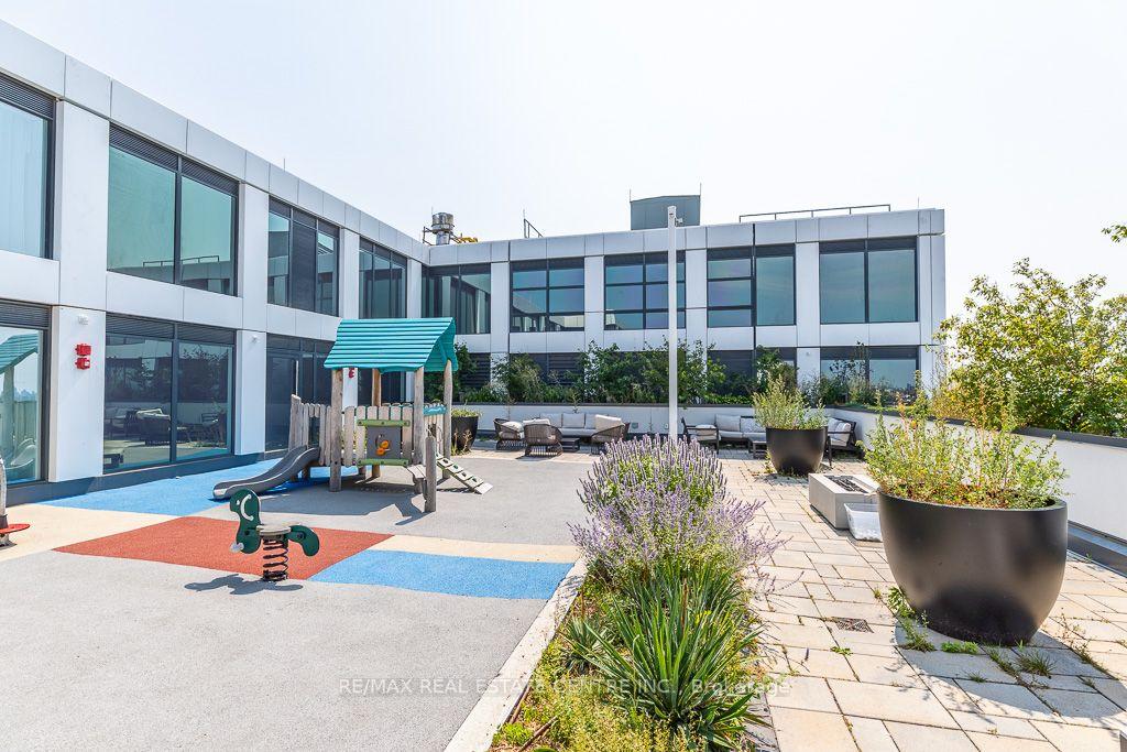 Photo 23 of Unit 232, 1100 Sheppard Avenue W, North York, York University Heights — HOMEH