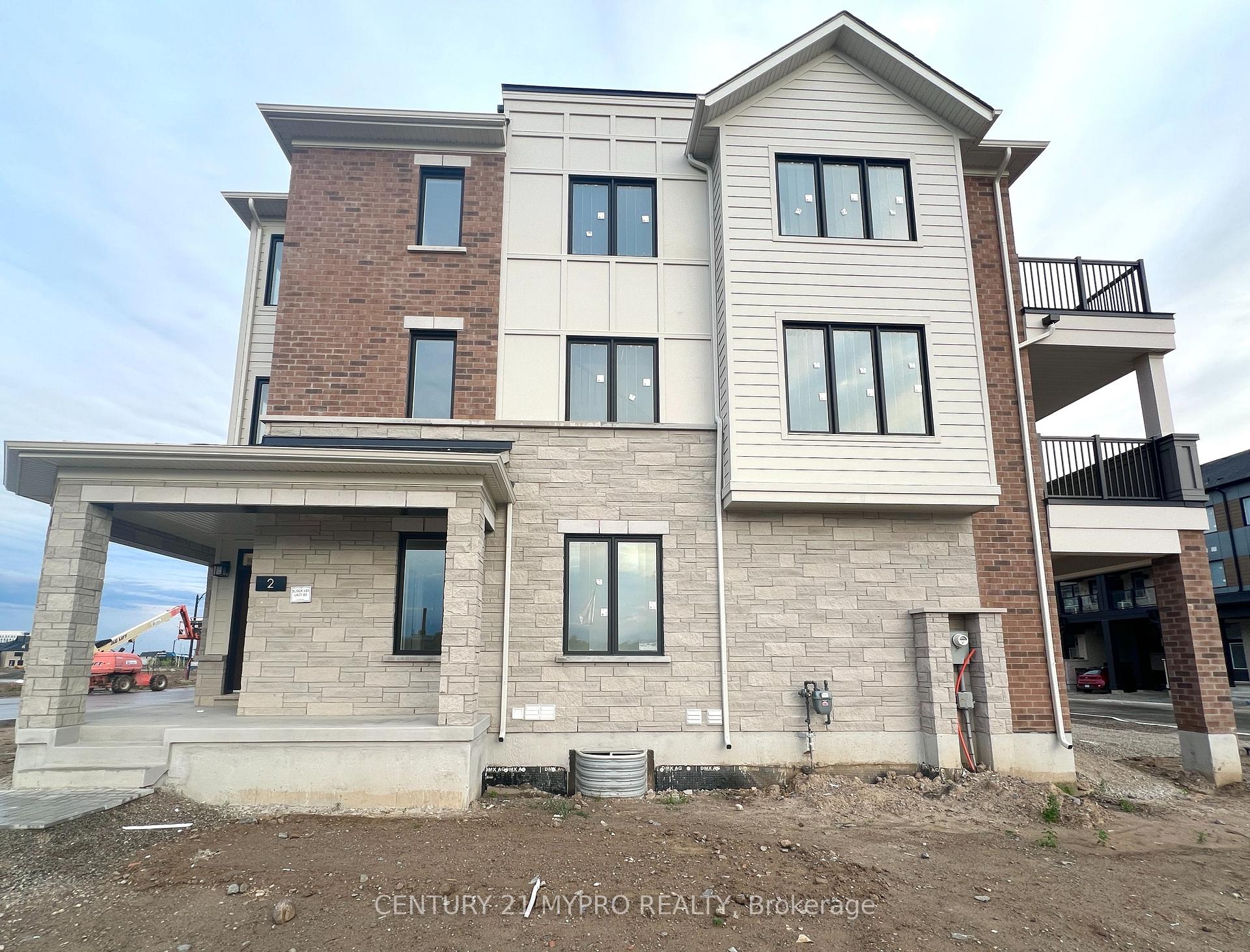 Photo 2 of Unit Upper, 2 Thornbird Crescent, Brampton, Northwest Brampton — HOMEH