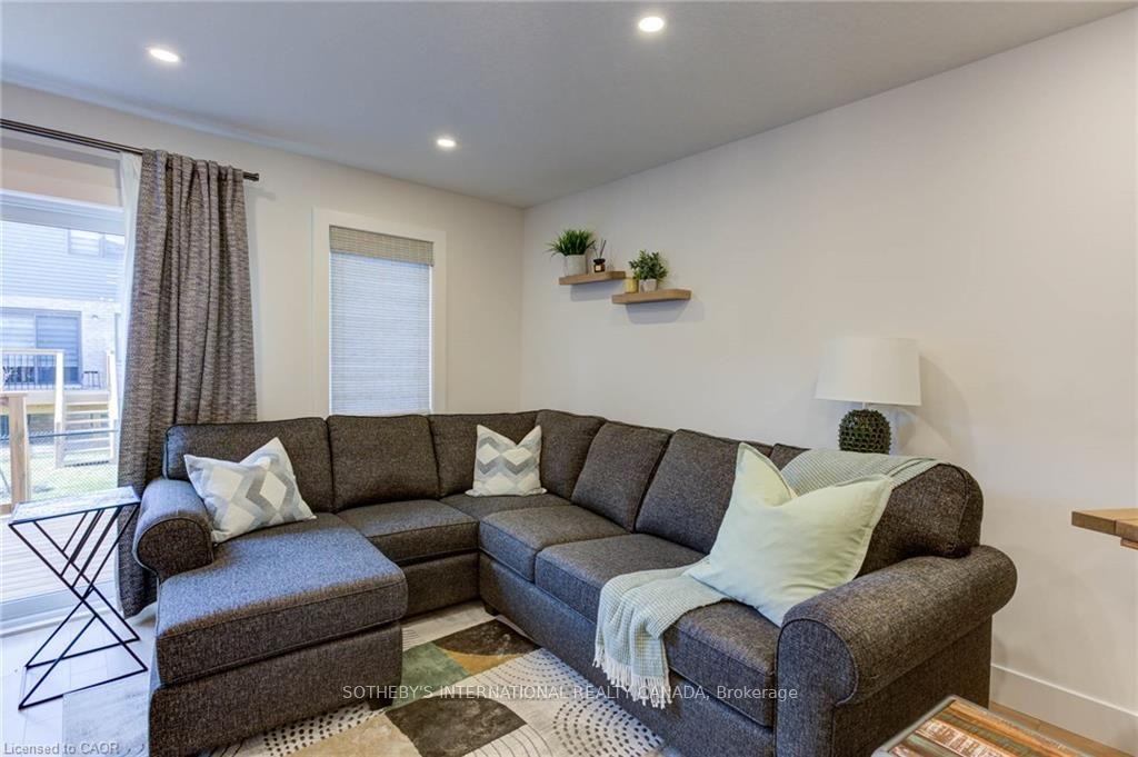 Photo 9 of Unit 8B, 18 Oak Forest Common, Cambridge, Preston Heights — HOMEH
