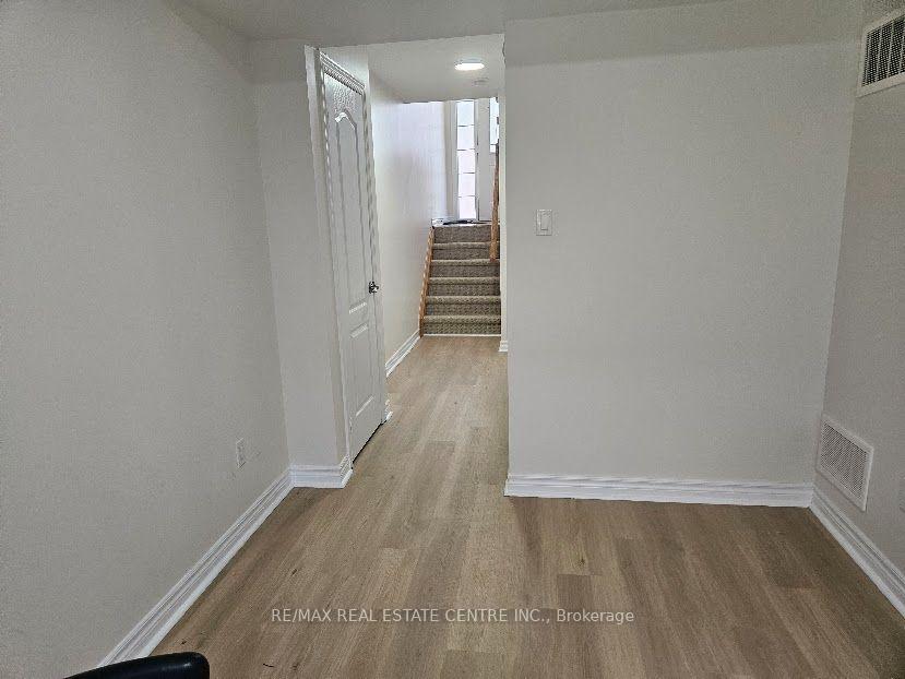 Photo 3 of 104 Wilkie Lane, Ajax, South East — HOMEH